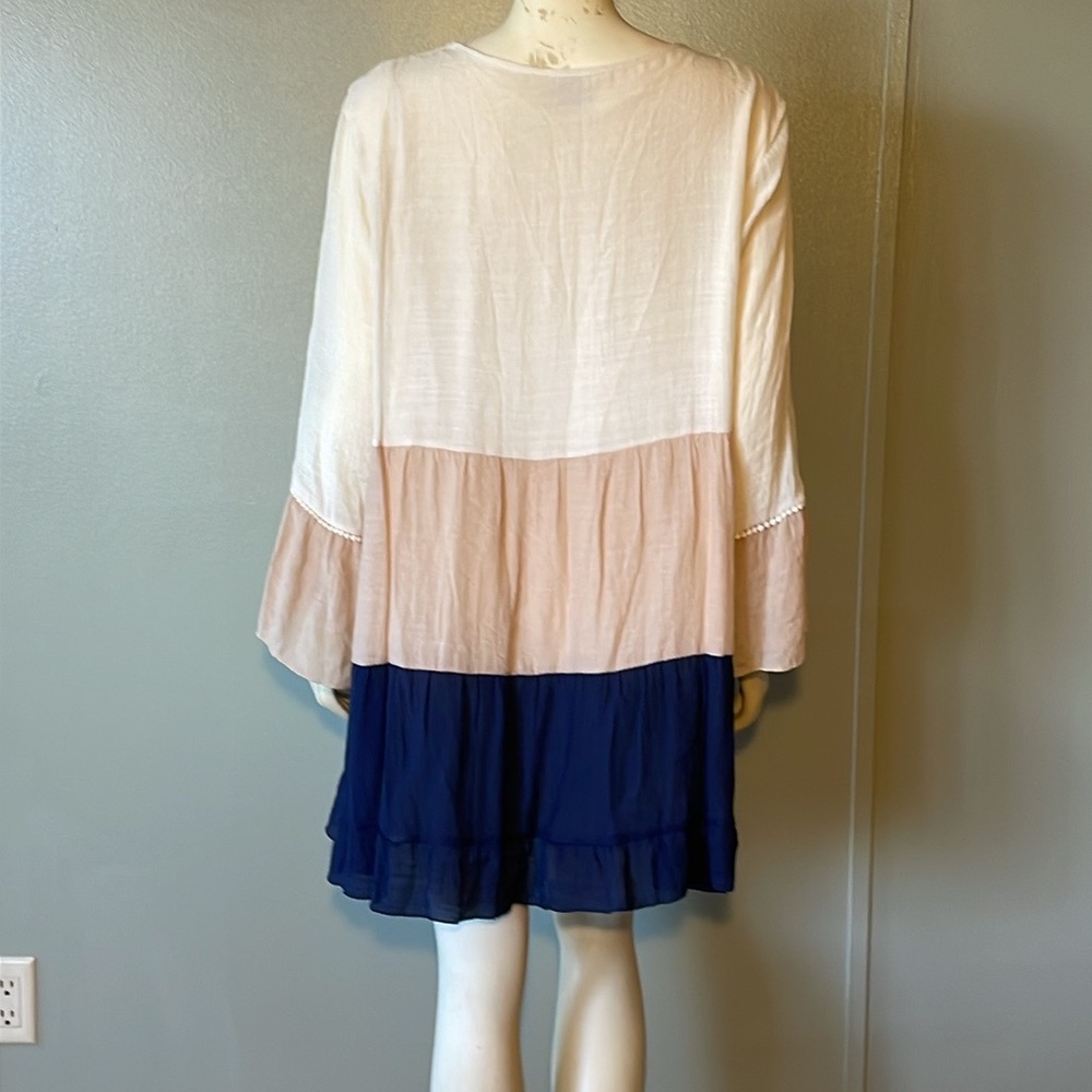 CALSTYLE, long sleeves, tiered tunic dress. - Picture 8 of 12